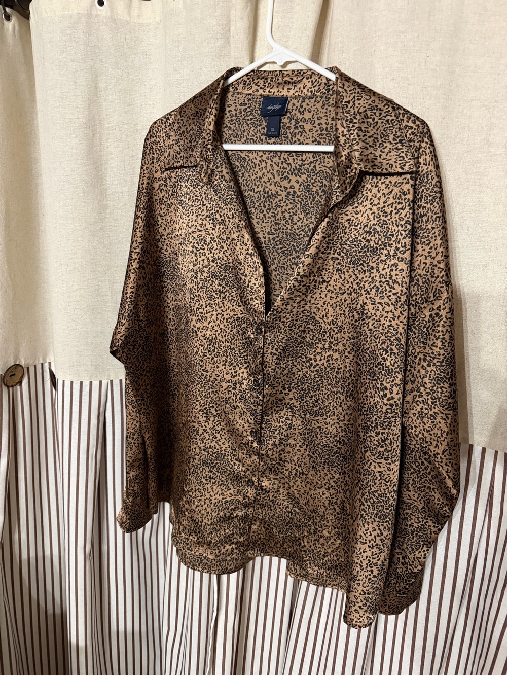 Daytrip Buckle XL Leopard-Print Satin Shirt in Brown & Black